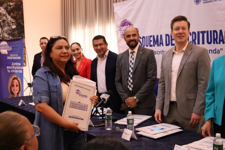 Entrega Coesvi 54 escrituras de propiedad a familias de Chihuahua, Aldama, Cuauhtémoc y Aquiles Serdán.
